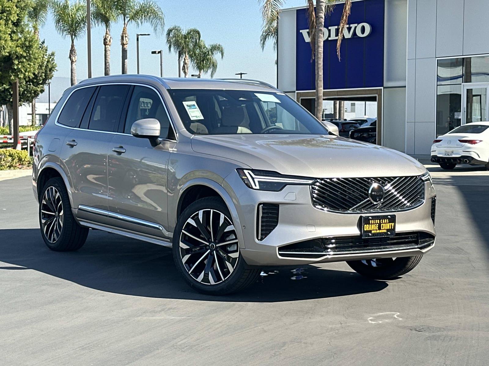 New 2026 Volvo XC90 T8 Plus w/ Protection Package Premier AWD/4WD image 1