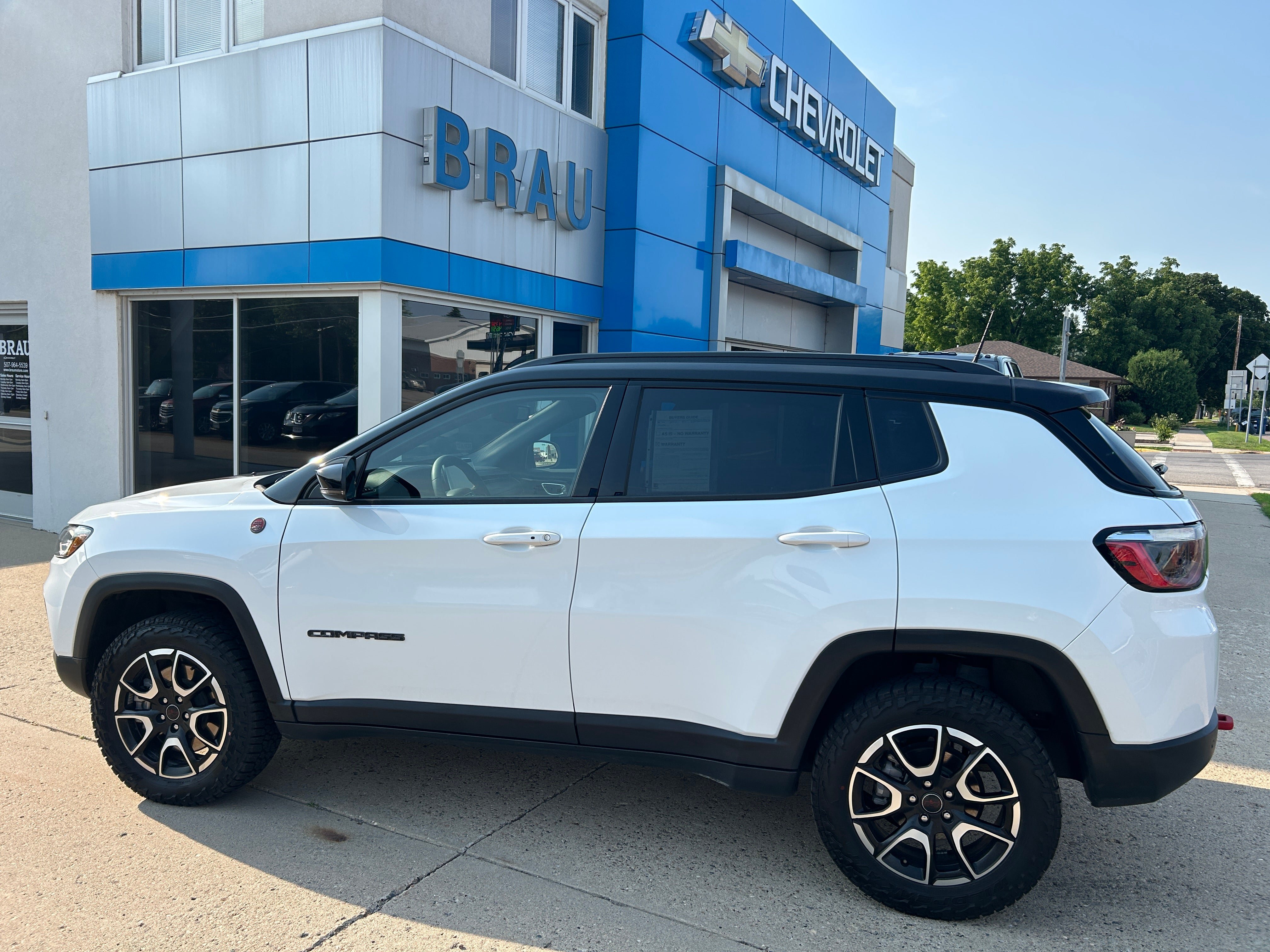 Used 2025 Jeep Compass Trailhawk
