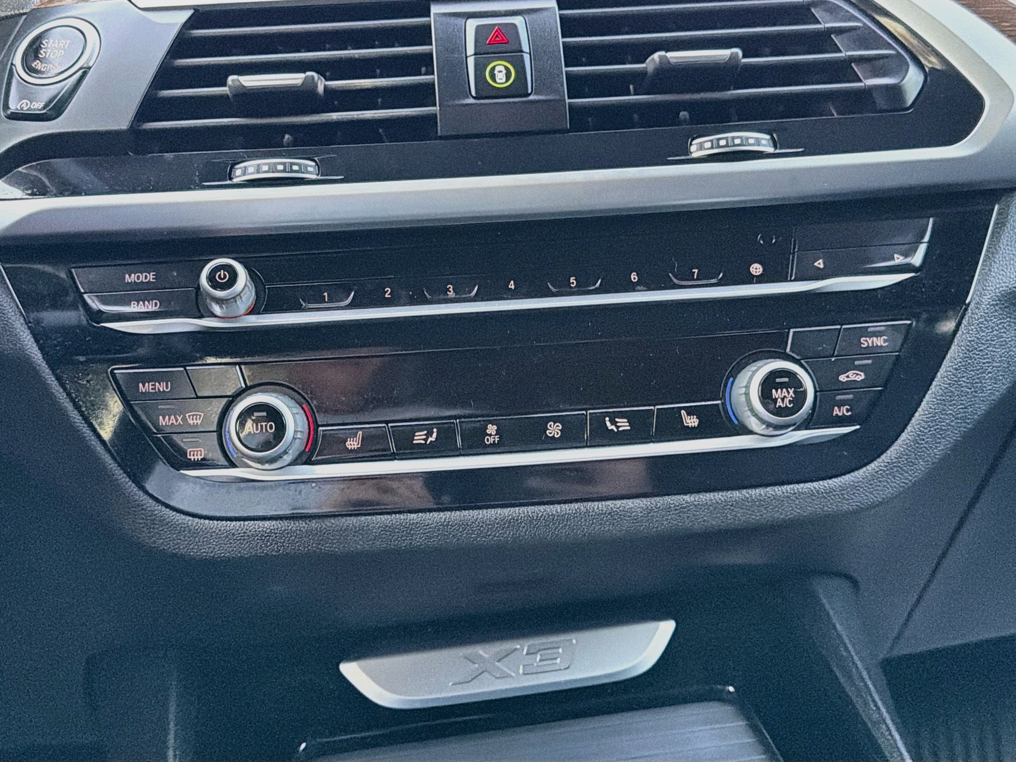 Used 2019 BMW X3 xDrive30i w/ Driving Assistance Package AWD/4WD image 34