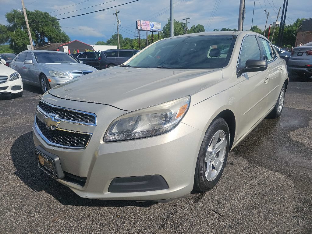 Used 2013 Chevrolet Malibu LS w/ Protection Package FWD image 9