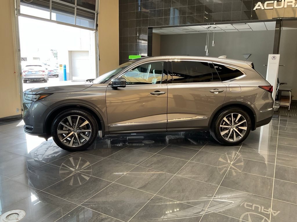 Certified 2026 Acura MDX w/ Technology Package AWD/4WD image 4