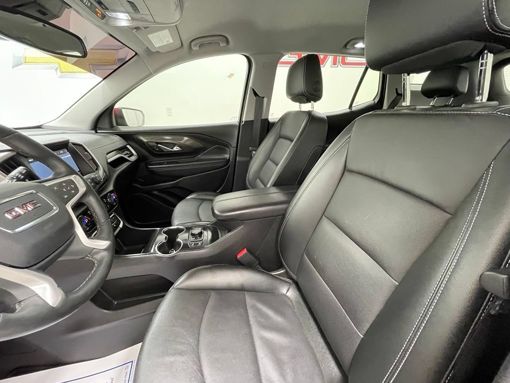 Used 2024 GMC Terrain SLT AWD/4WD image 18