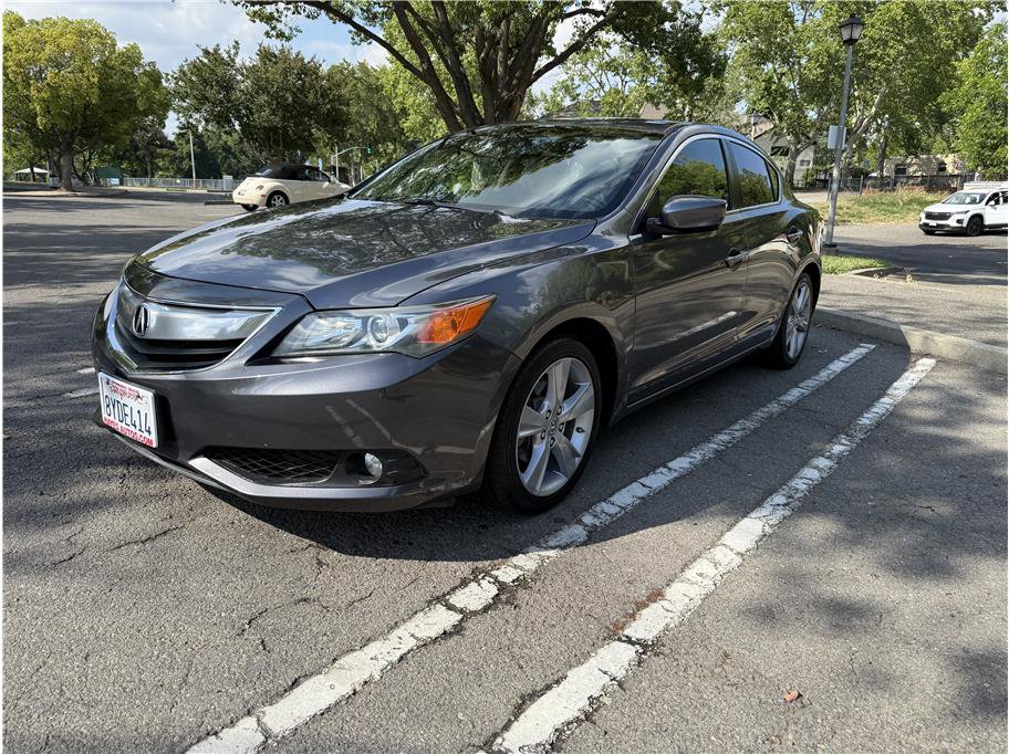 Used 2015 Acura ILX w/ Technology Package FWD image 3