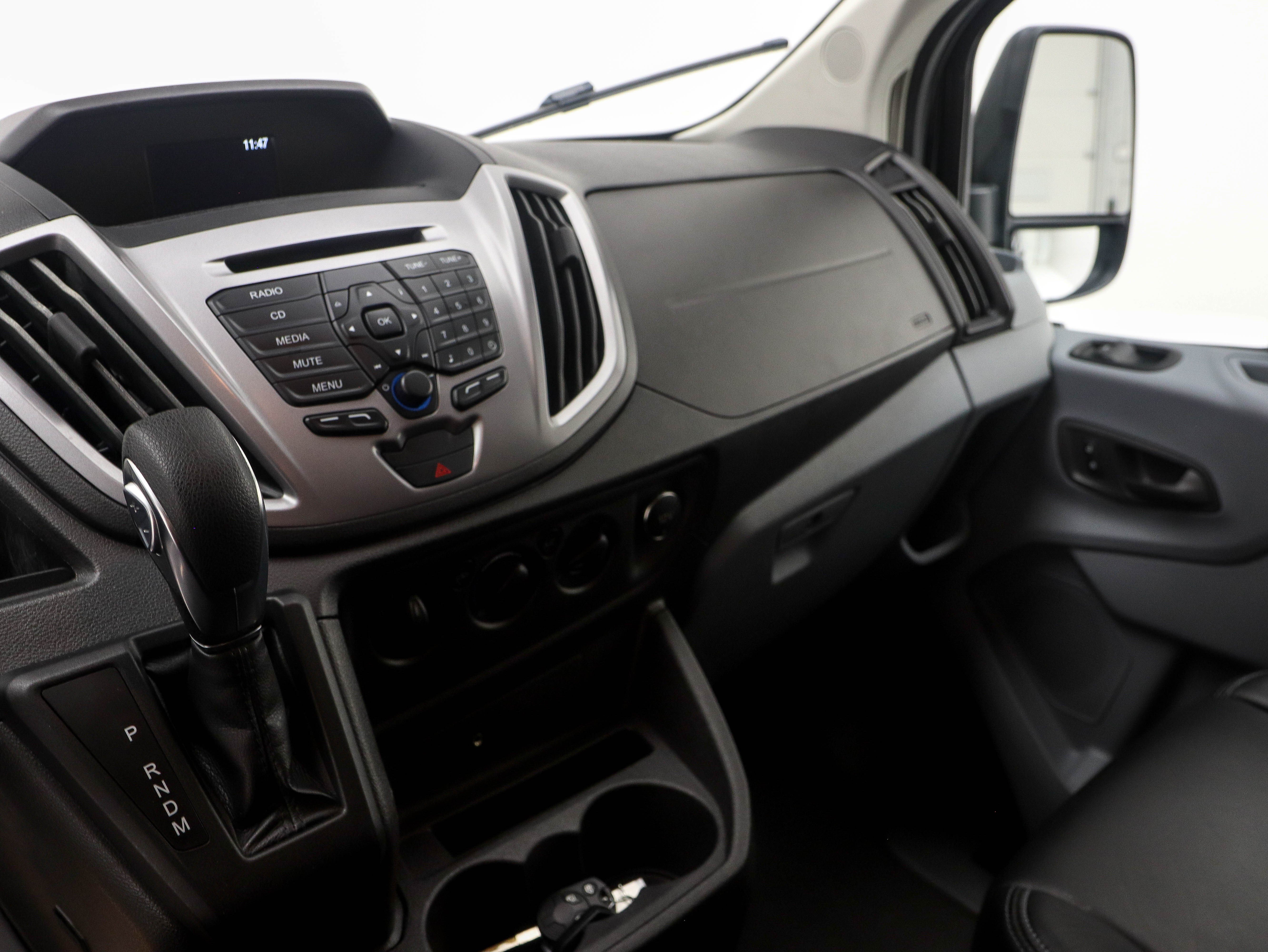 Used 2019 Ford Transit 350 XLT RWD image 14