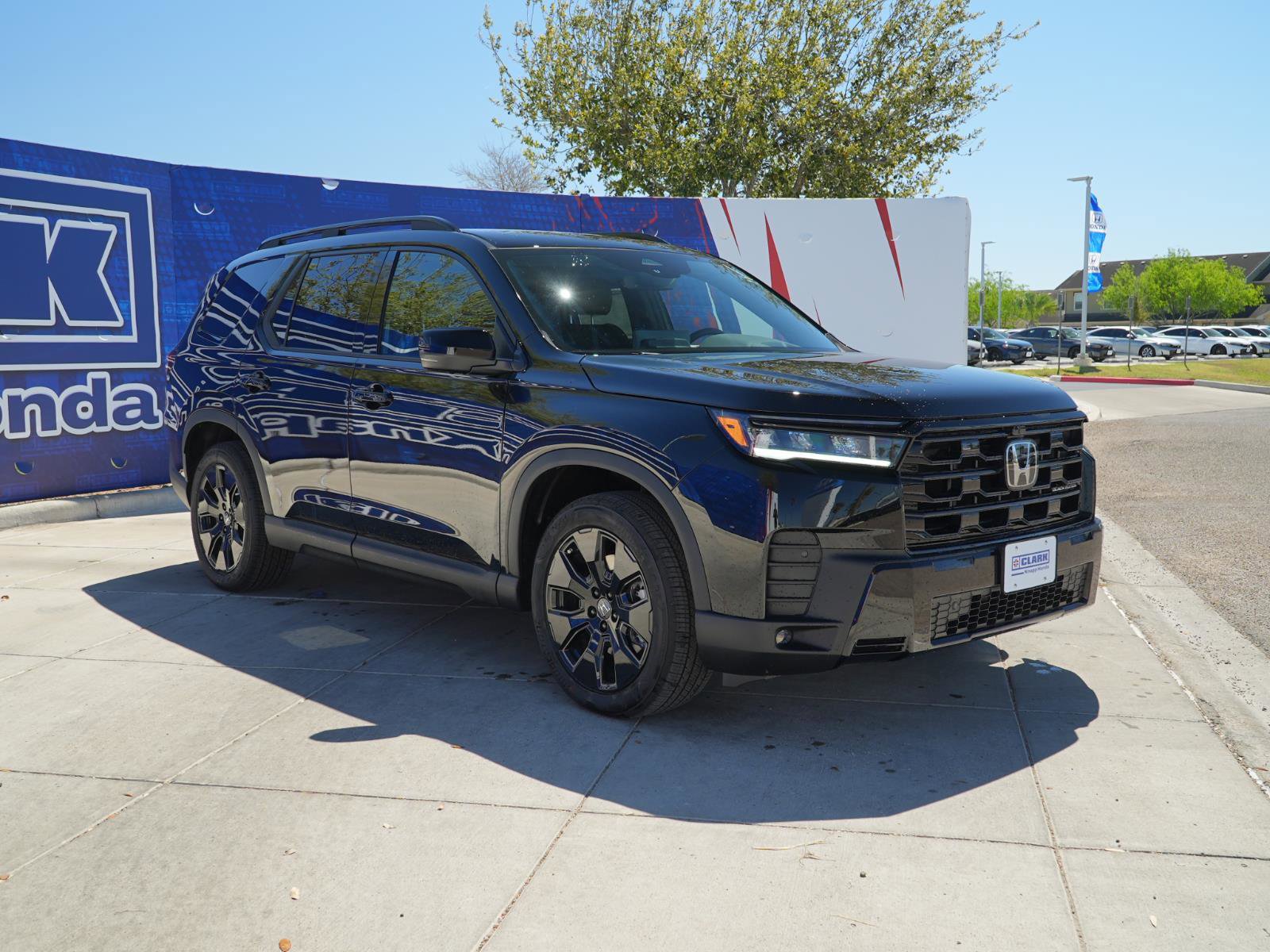 New 2026 Honda Pilot Black Edition image 3