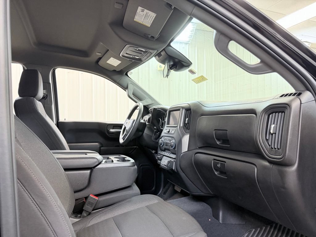 Used 2024 Chevrolet Silverado 1500 Custom AWD/4WD image 32