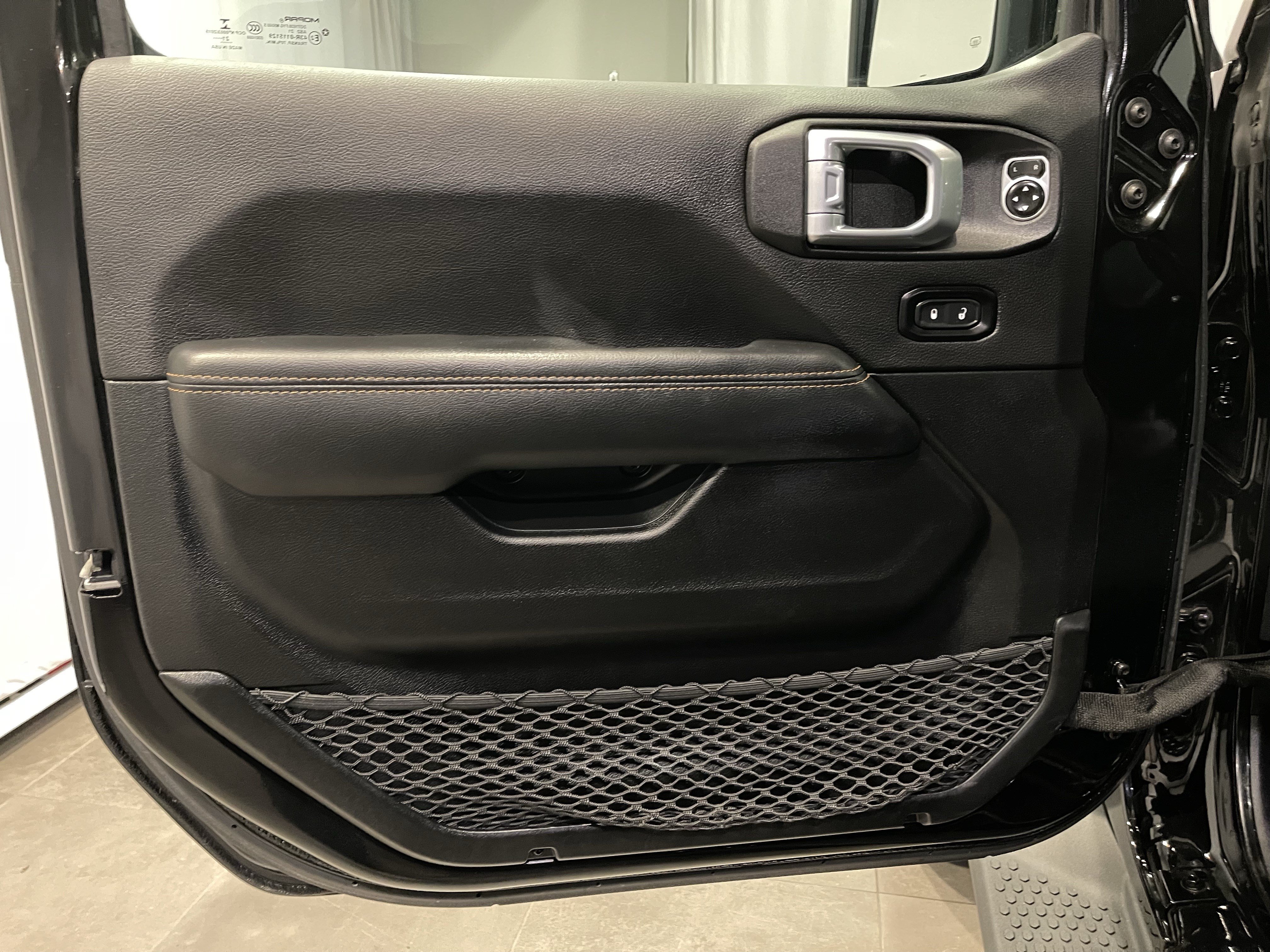 Used 2021 Jeep Wrangler Unlimited Sahara AWD/4WD image 12