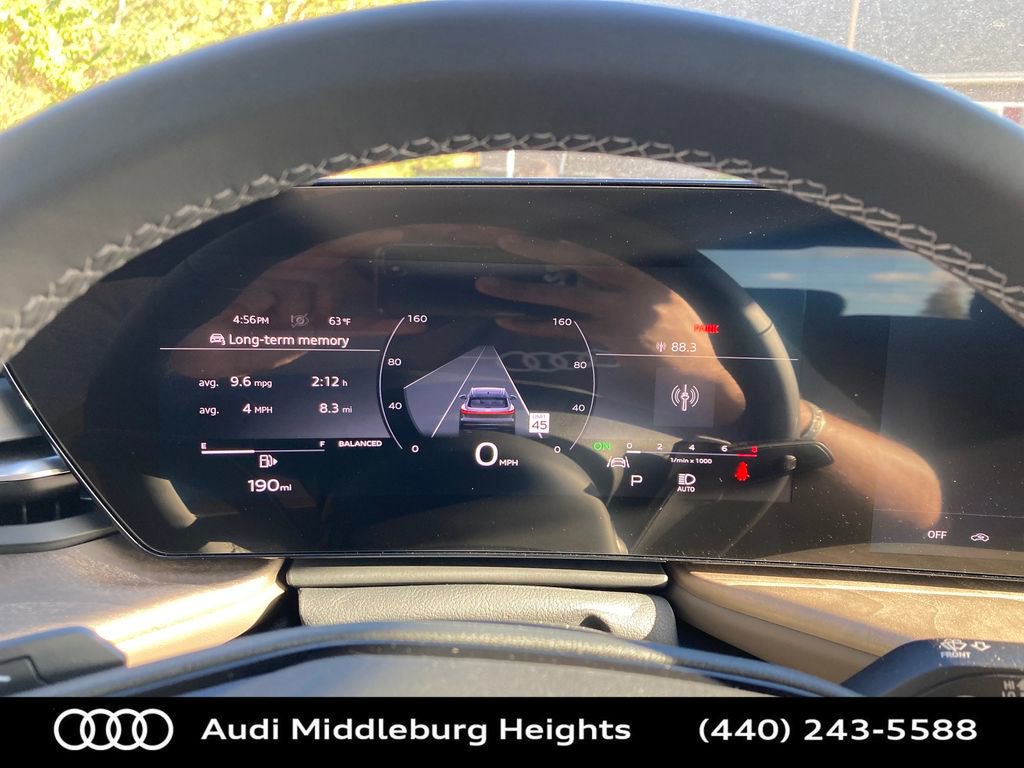 Used 2025 Audi Q5 Premium w/ Convenience Package image 17