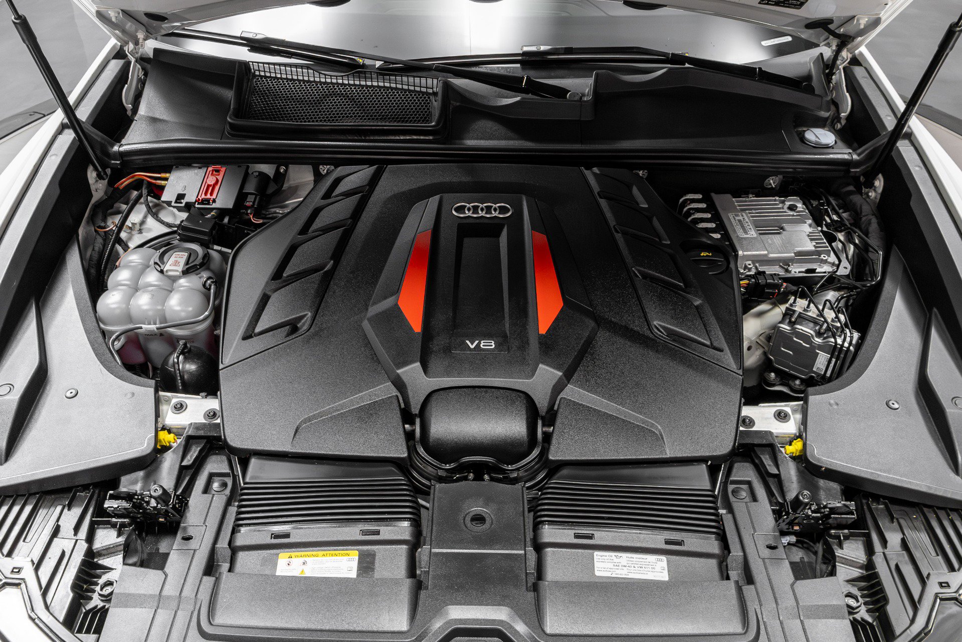 Used 2023 Audi SQ8 Prestige image 39