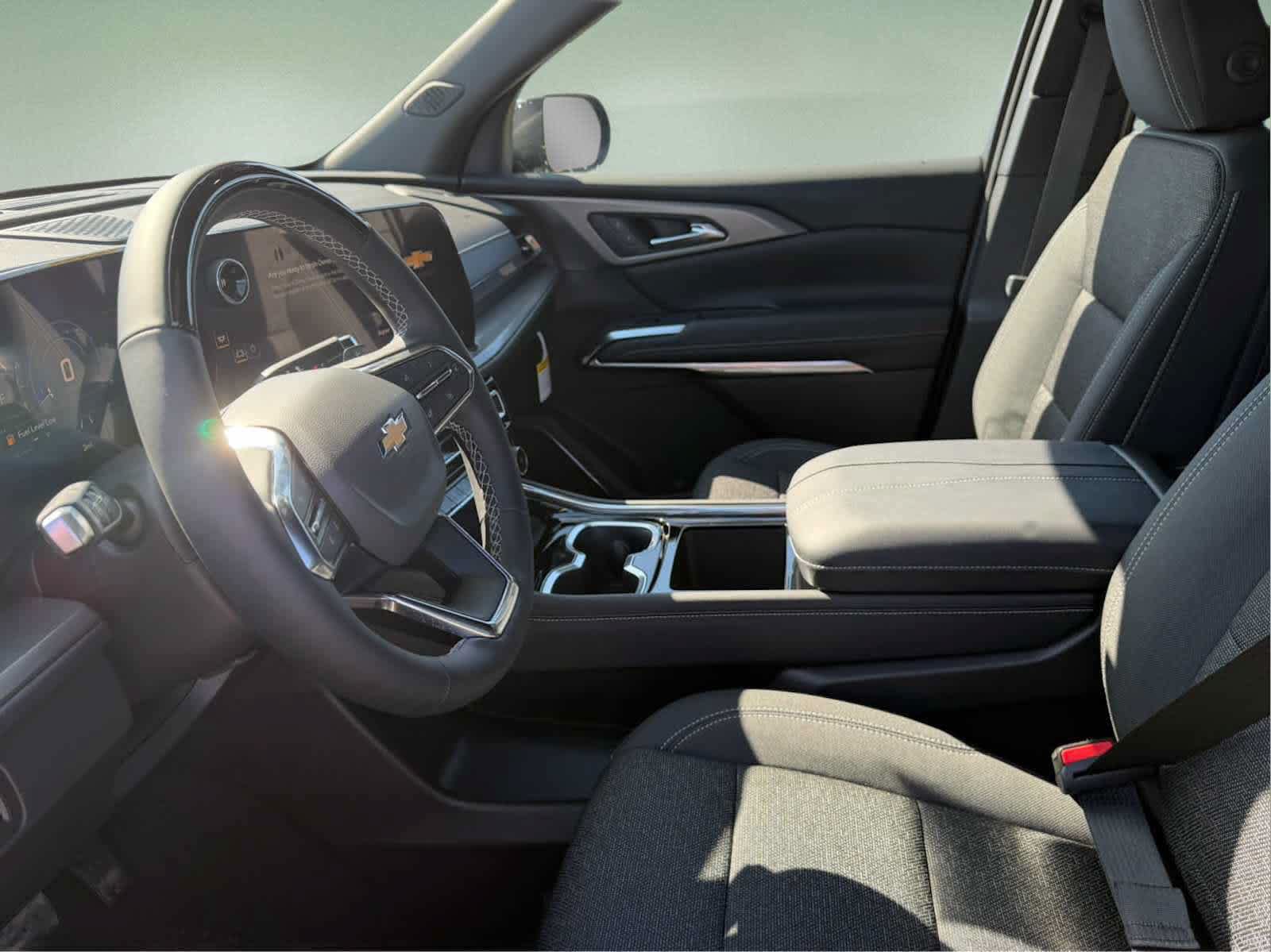 New 2027 Chevrolet Traverse LT w/ Enhanced Driving Package FWD image 7