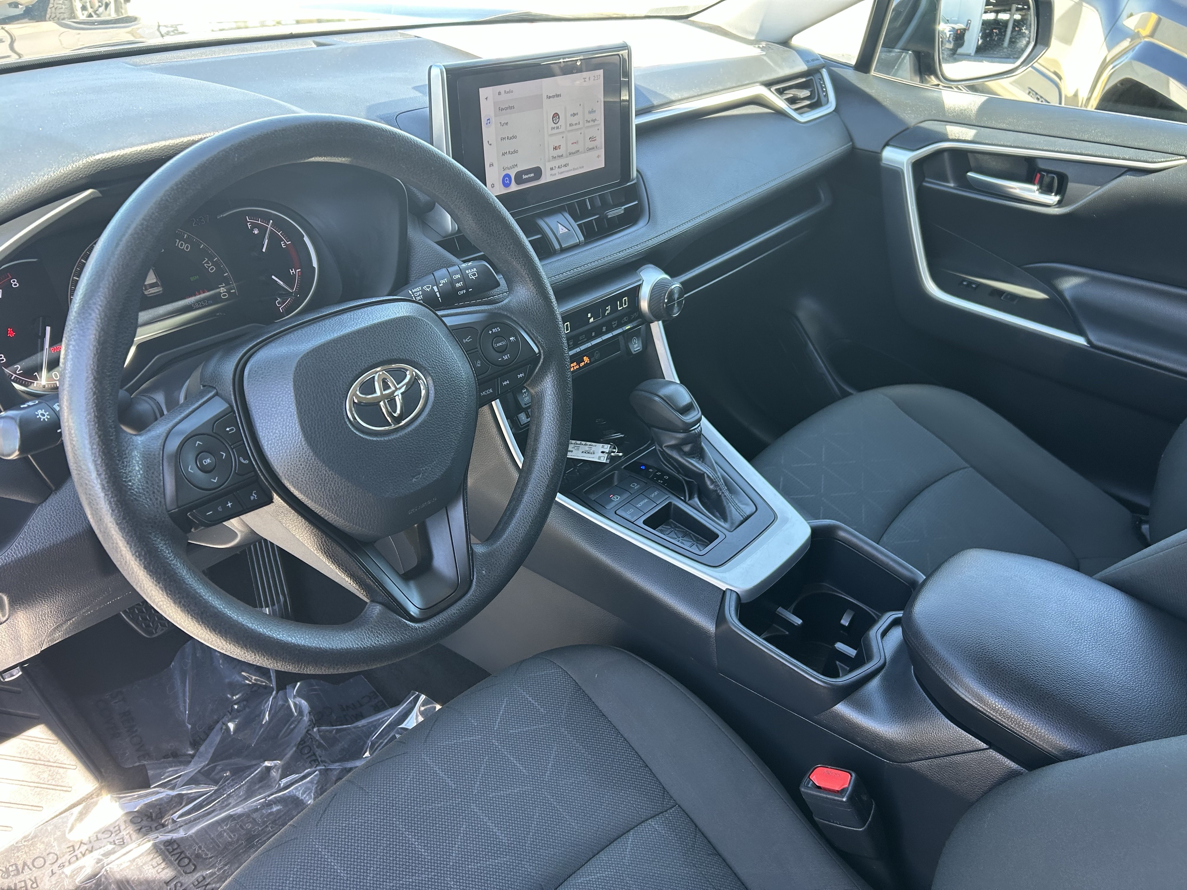 Certified 2024 Toyota RAV4 XLE FWD image 18