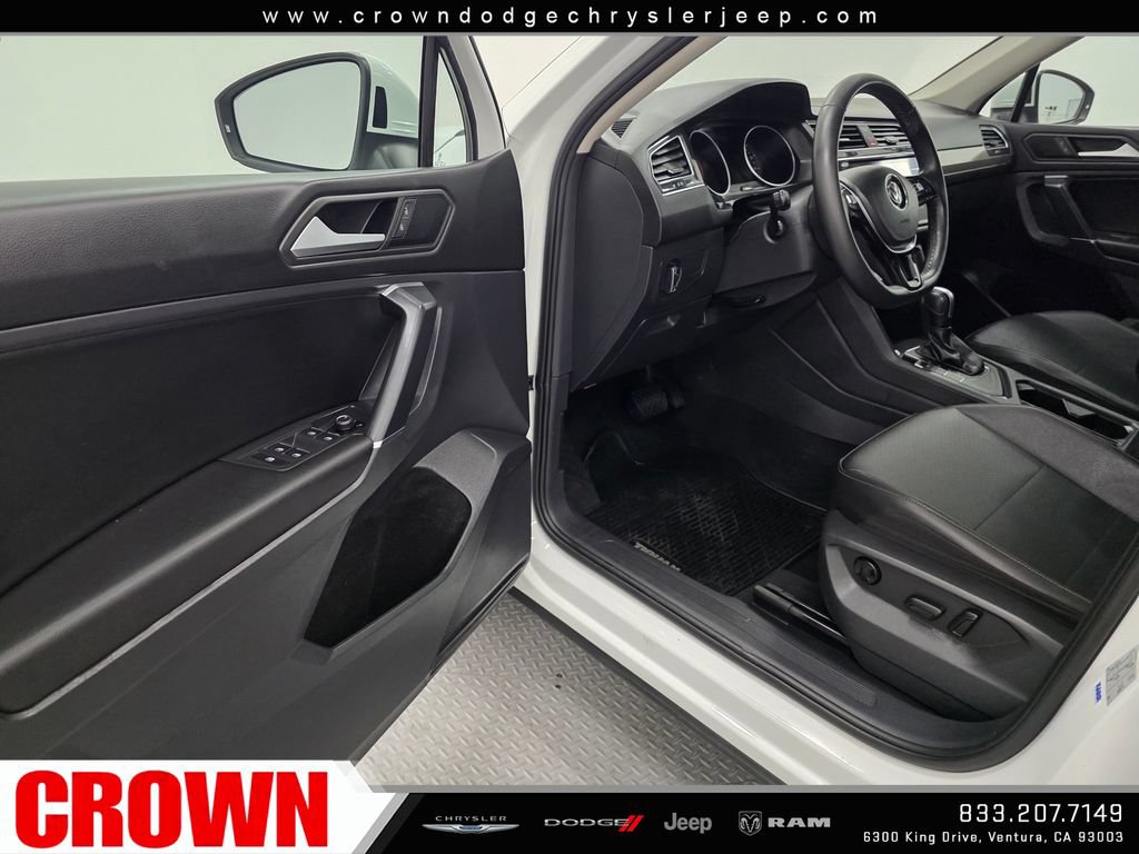 Used 2020 Volkswagen Tiguan SE FWD image 22
