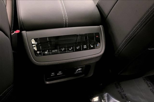 New 2025 Nissan Pathfinder Platinum w/ Lighting Package (N93) AWD/4WD image 19