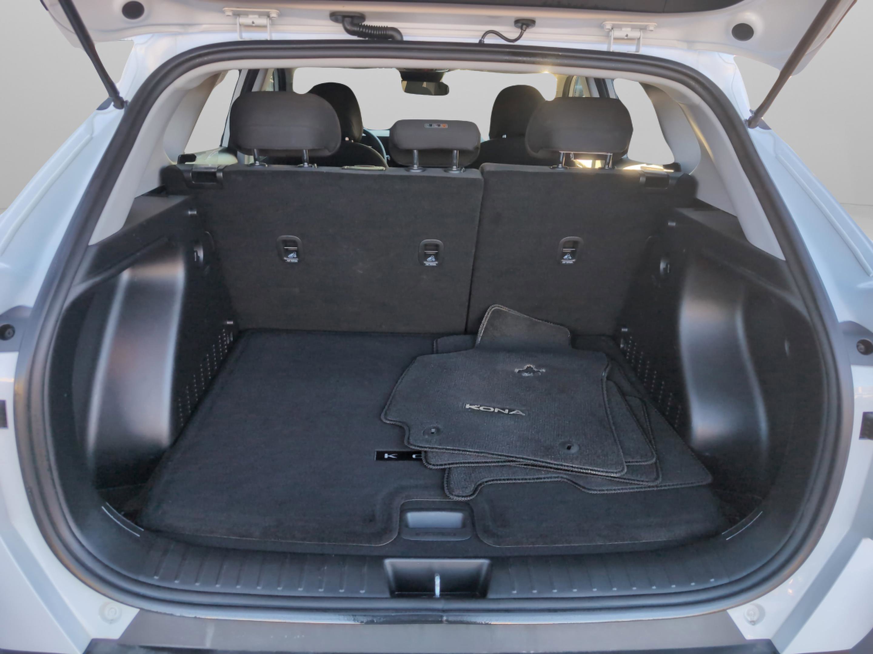 Used 2024 Hyundai Kona SE image 30