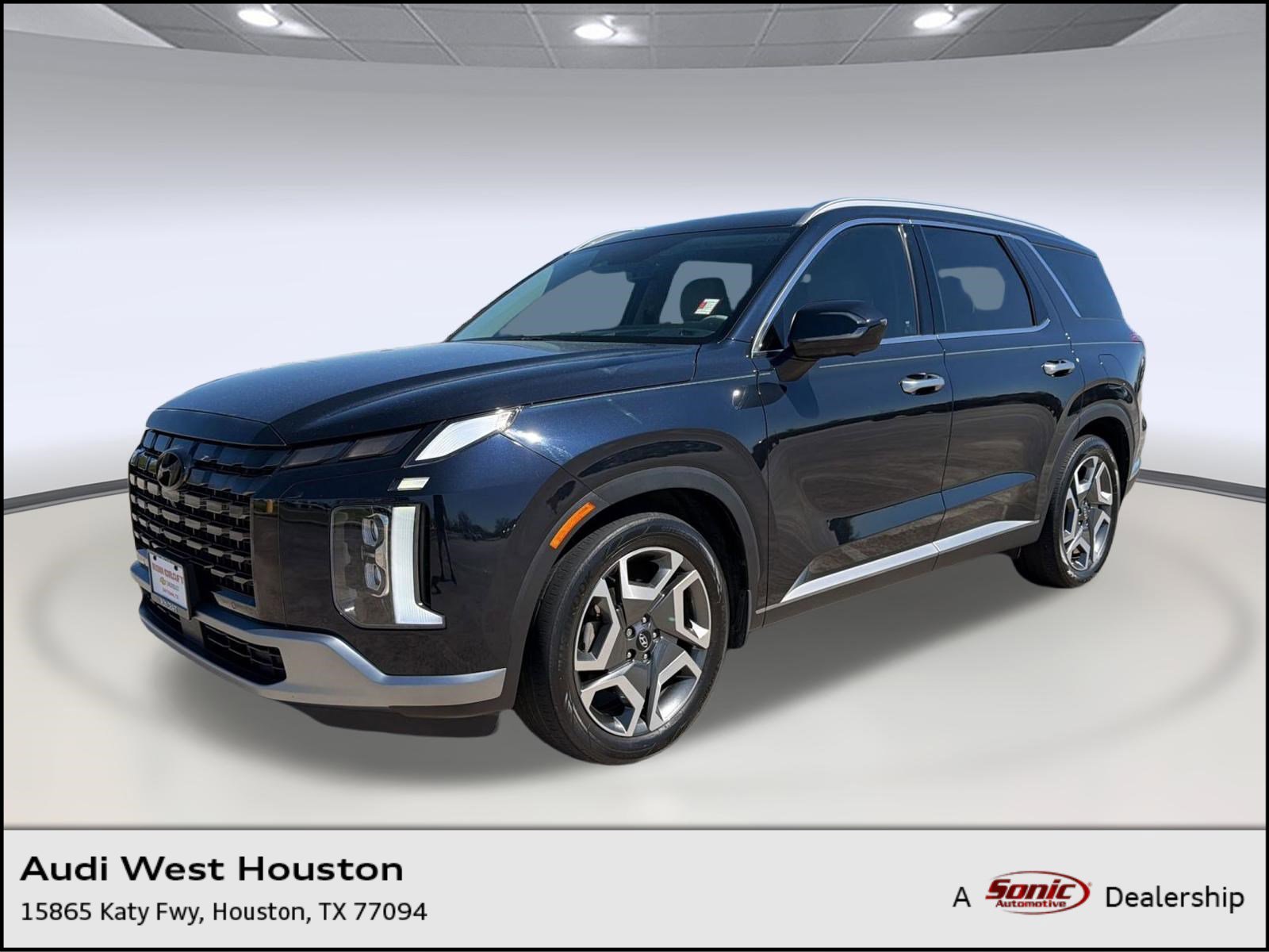 Used 2023 Hyundai Palisade Limited w/ Cargo Package