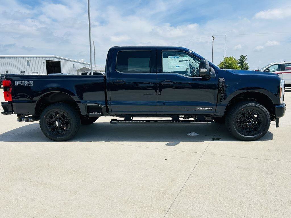 New 2025 Ford F250 Lariat w/ Black Appearance Package image 43