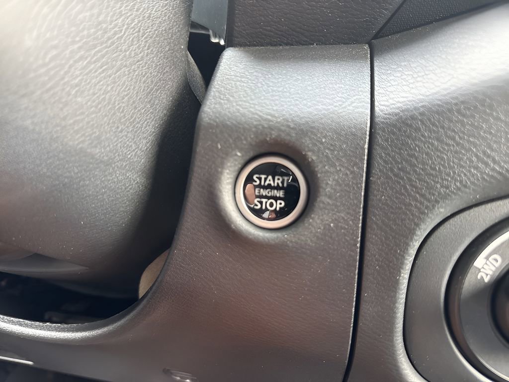 Used 2023 Nissan Frontier SV image 20