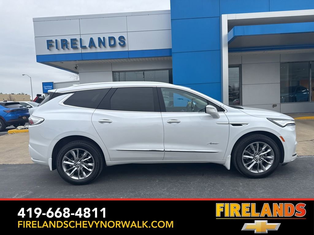 Certified 2024 Buick Enclave Avenir w/ Avenir Technology Package image 8