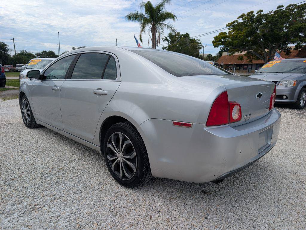 Used 2011 Chevrolet Malibu LS FWD image 7