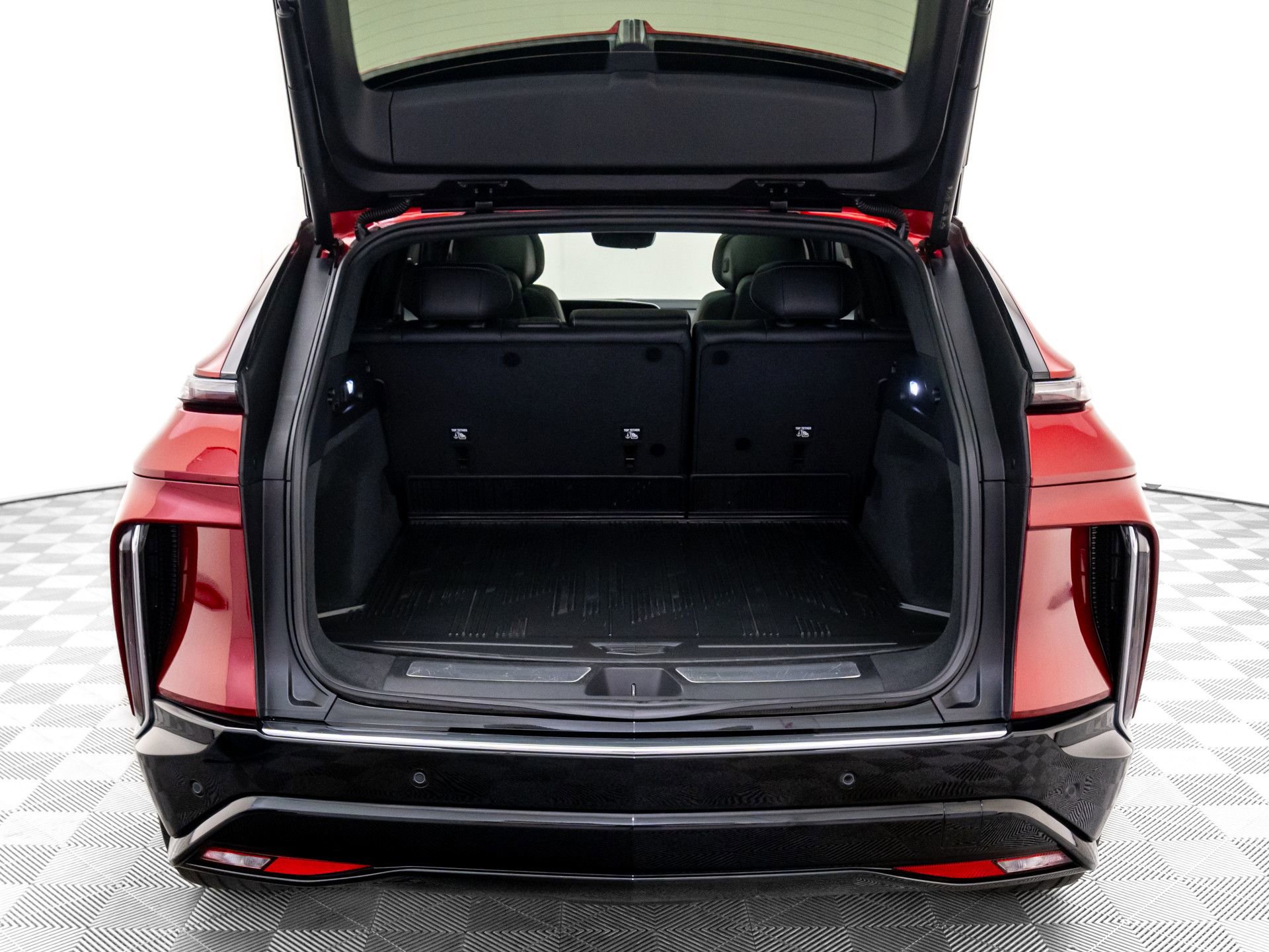 Certified 2024 Cadillac Lyriq Luxury w/ LPO, Floor Liner Package image 37