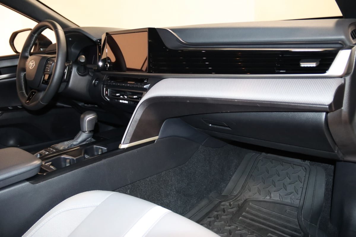 Used 2026 Toyota Camry SE FWD image 53