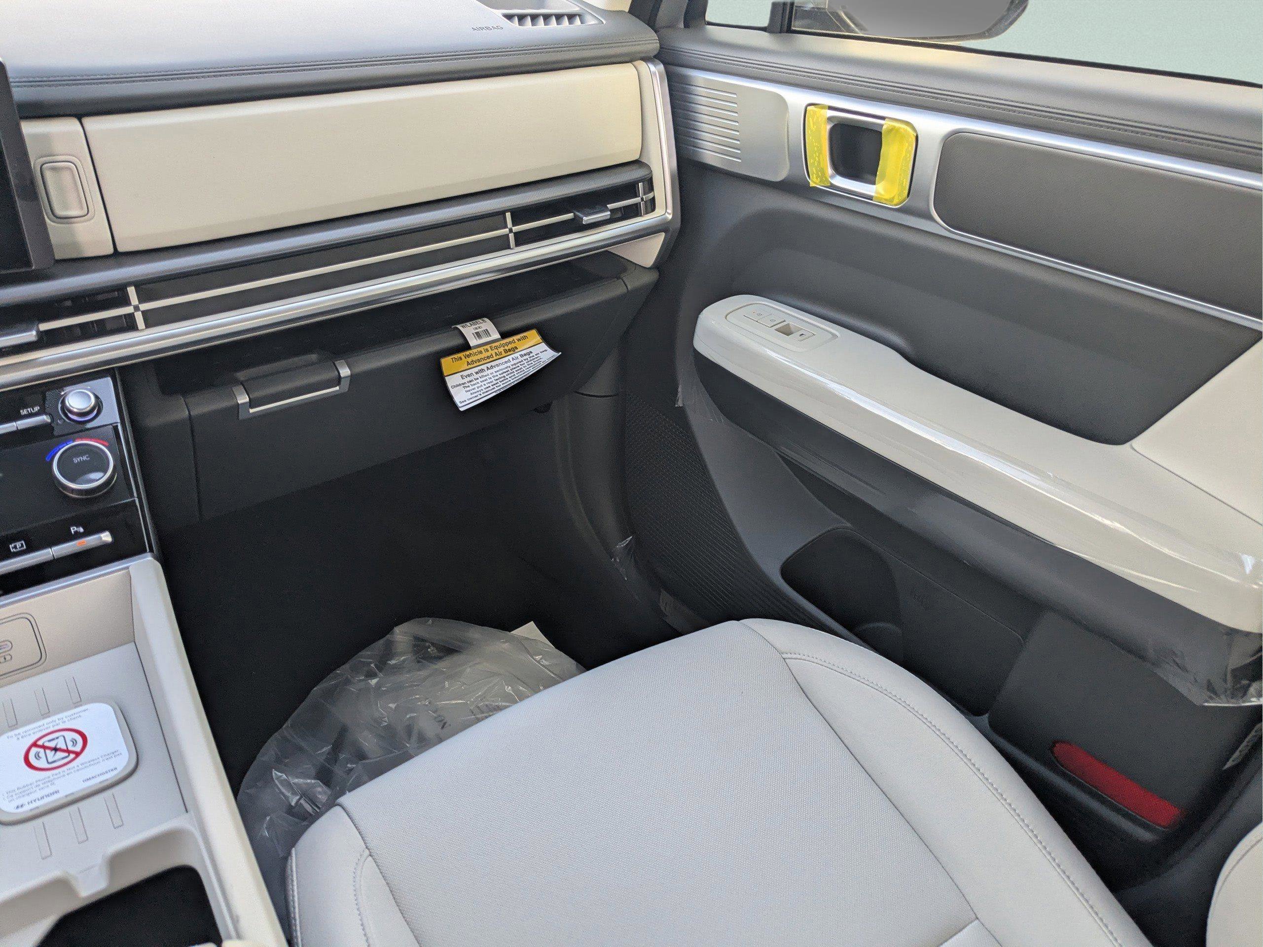 New 2026 Hyundai Santa Fe SE image 18