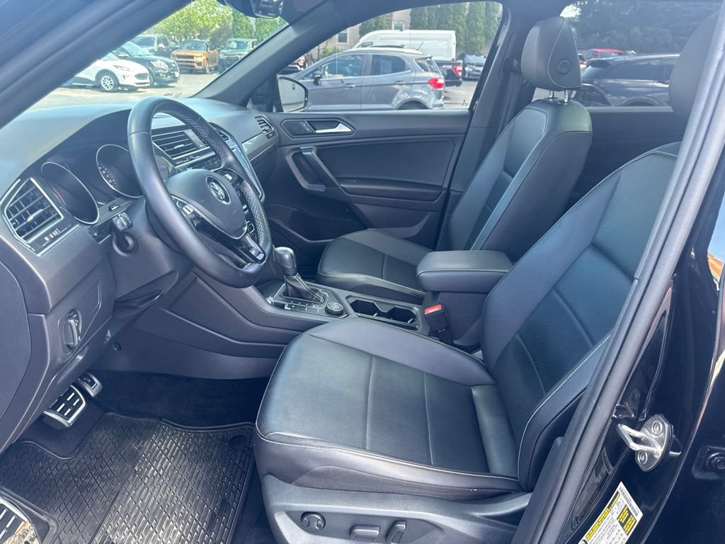 Used 2021 Volkswagen Tiguan SE R-Line AWD/4WD image 10
