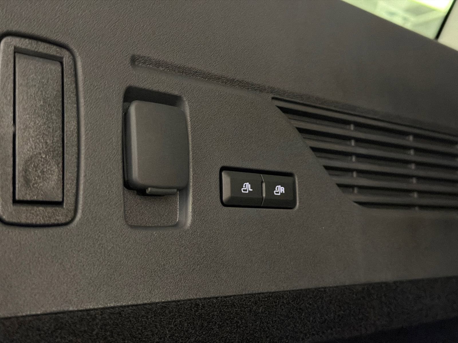 New 2026 Lincoln Nautilus Premier w/ Equipment Group 102A image 10