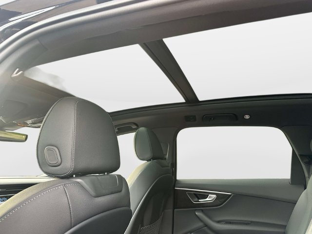 New 2026 Audi Q7 2.0T Premium AWD/4WD image 7