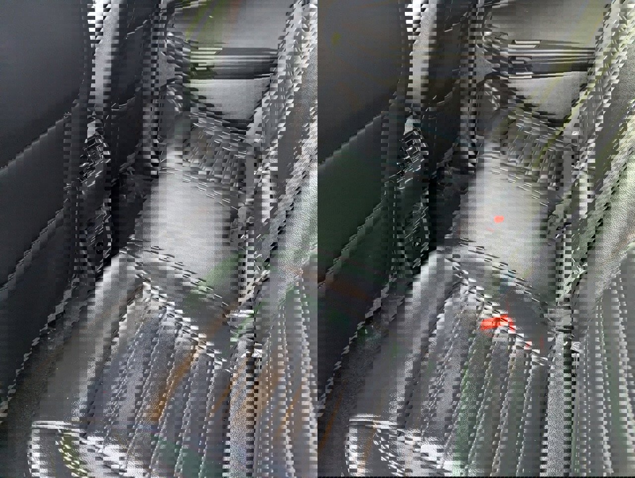 Used 2024 Ford Edge SEL image 15