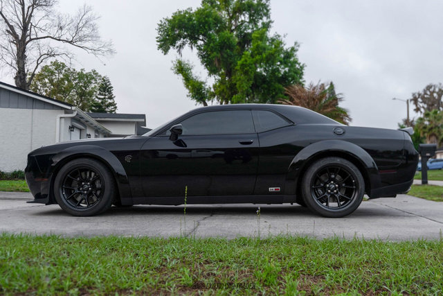 Used 2023 Dodge Challenger SRT Hellcat RWD image 3