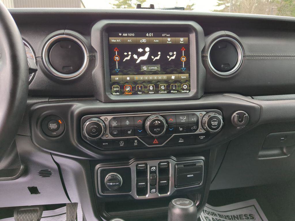 Used 2021 Jeep Wrangler Unlimited Sahara image 18