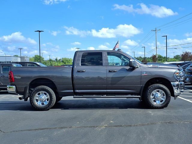 Used 2025 RAM 3500 Tradesman AWD/4WD image 17