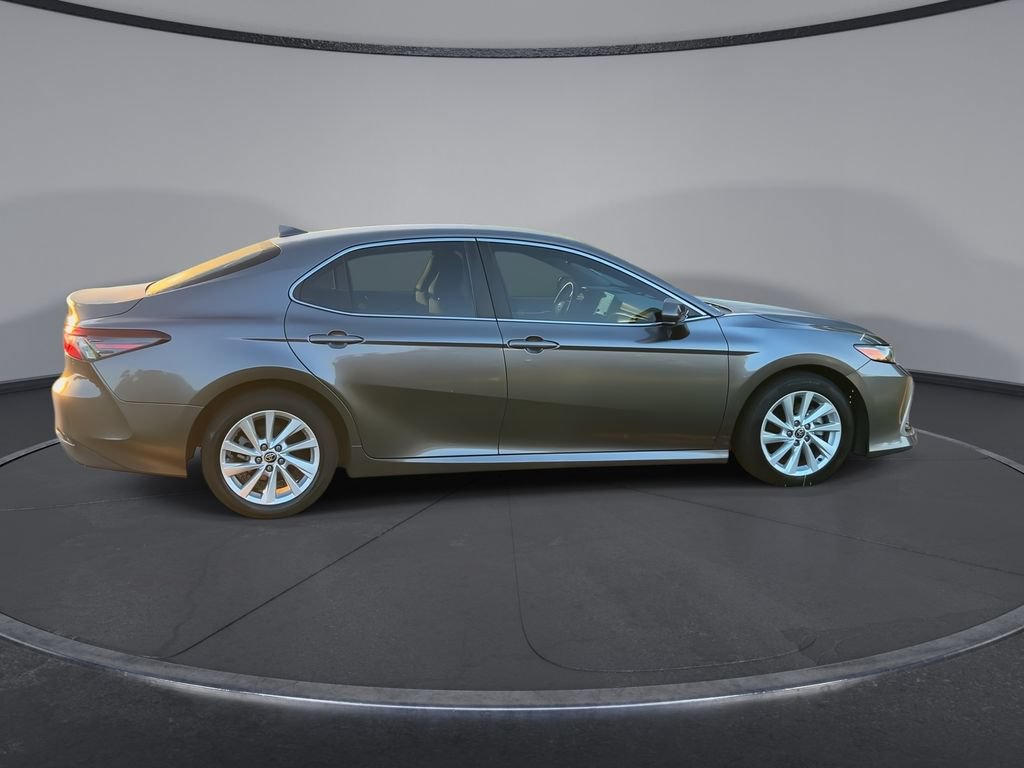 Used 2023 Toyota Camry LE FWD image 9