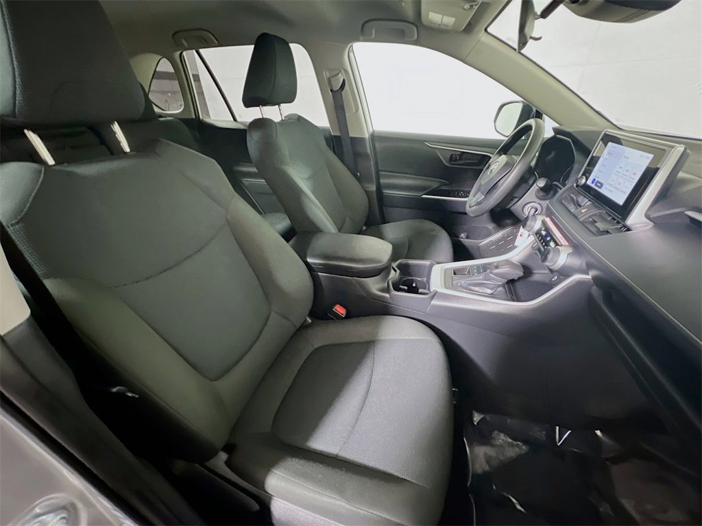 Certified 2025 Toyota RAV4 LE image 25