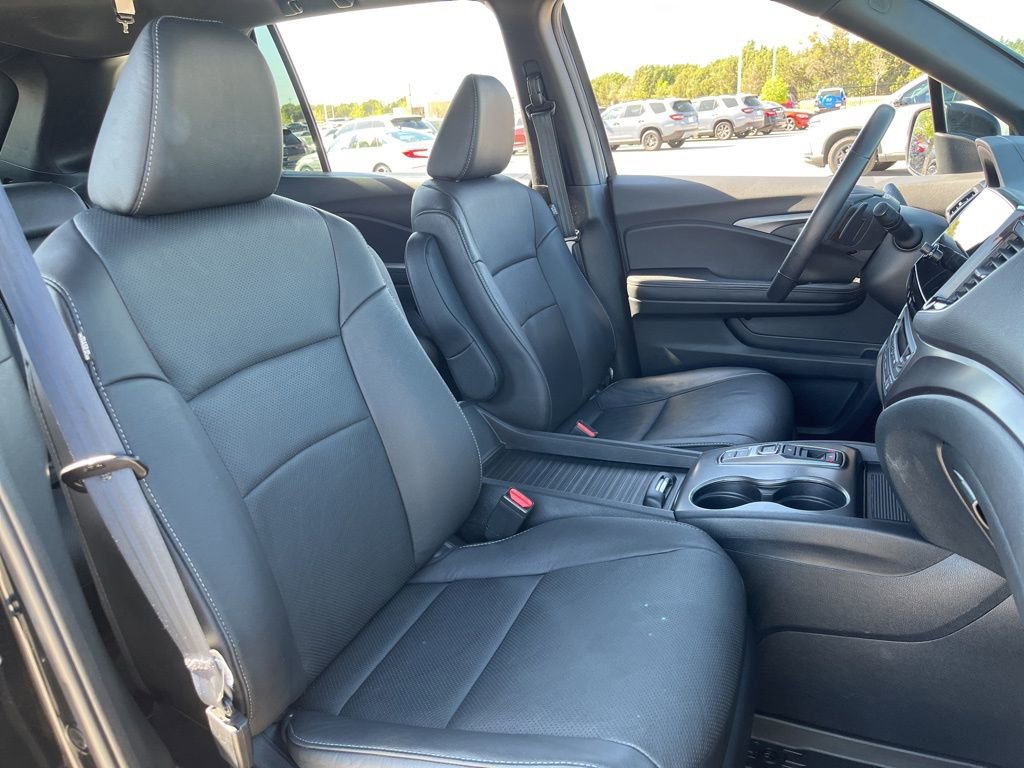 Certified 2023 Honda Passport EX-L image 32