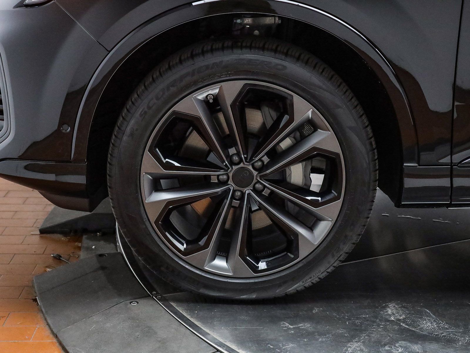 New 2026 Audi Q7 3.0T Premium Plus AWD/4WD image 13