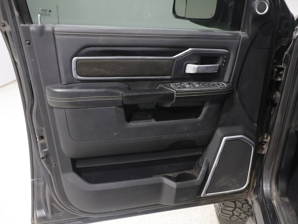 Used 2022 RAM 2500 Laramie AWD/4WD image 15