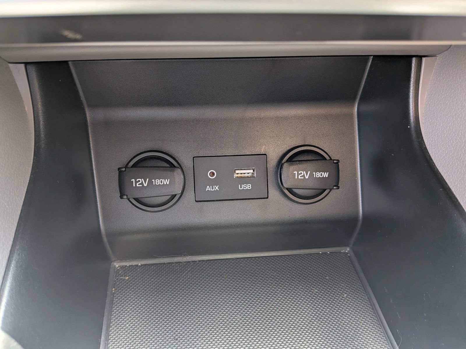 Used 2020 Hyundai Elantra SEL w/ Winter Weather Package FWD image 46