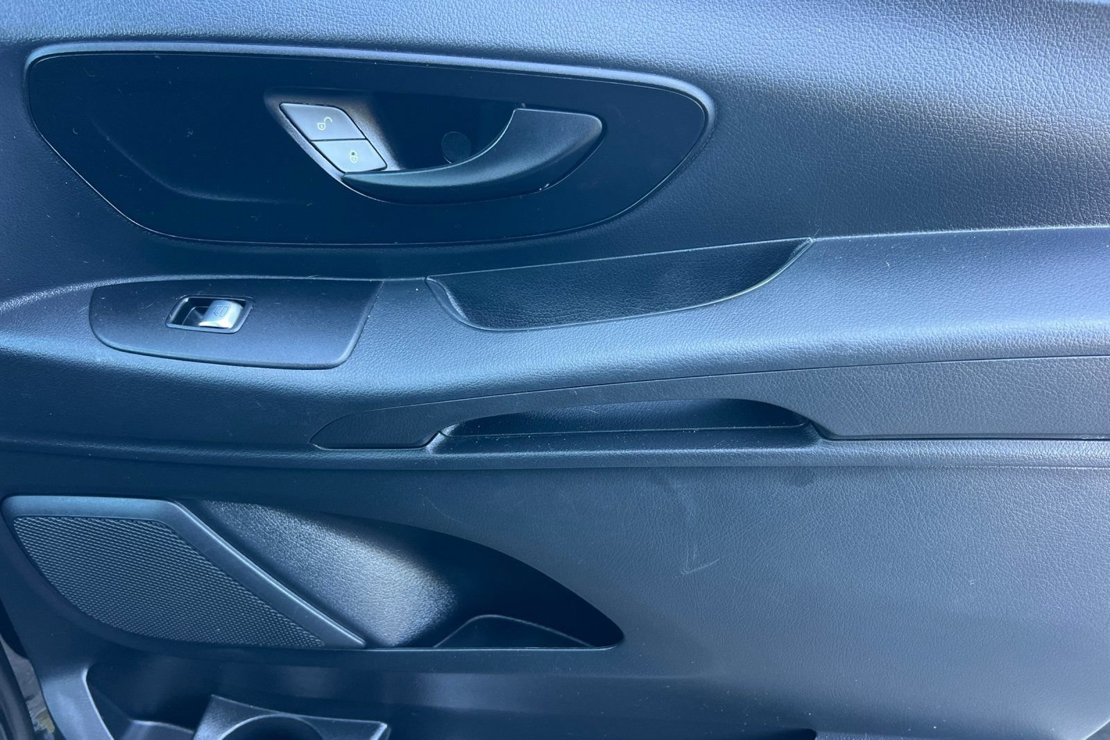 Used 2018 Mercedes-Benz Metris Passenger image 20