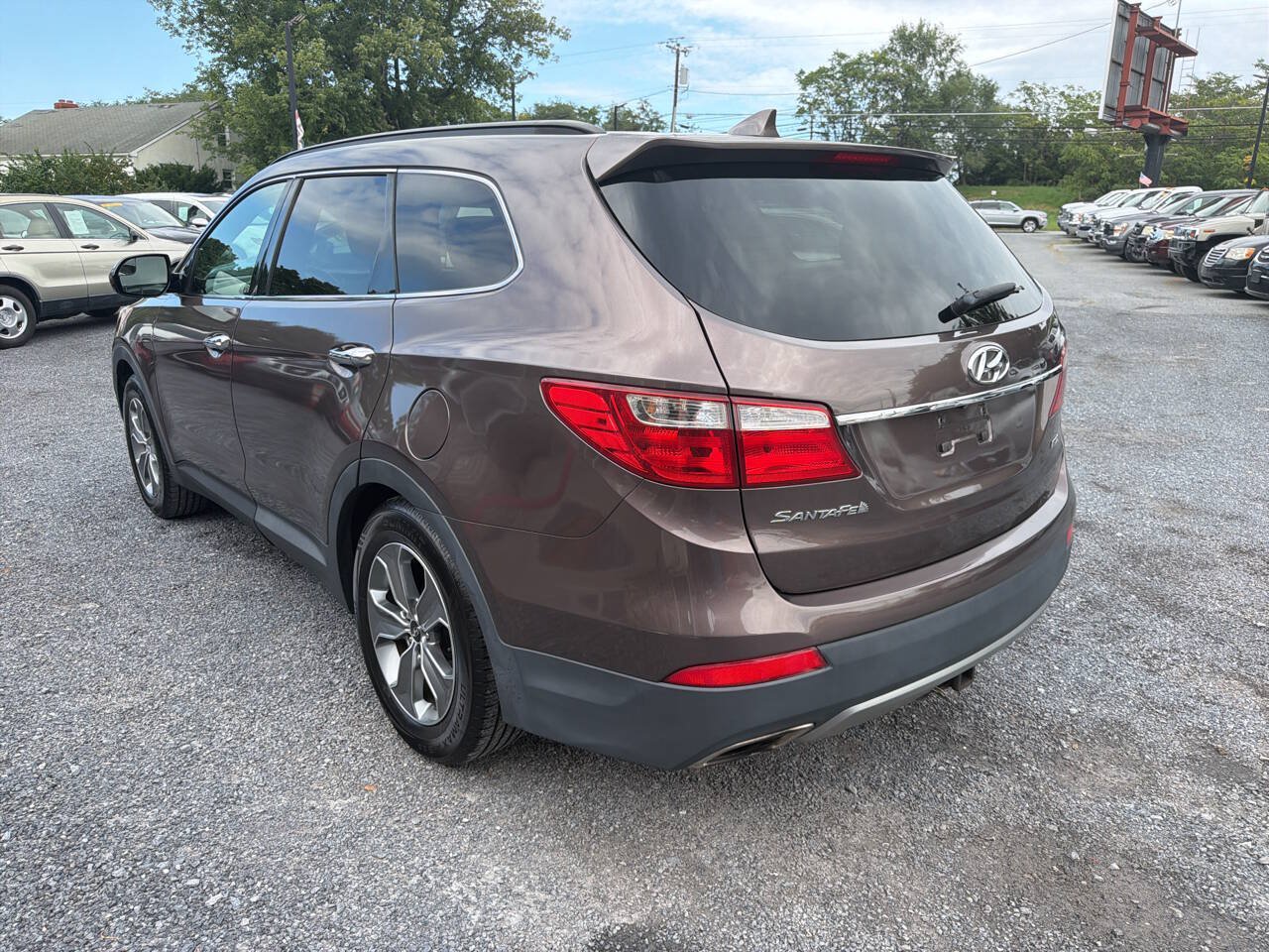 Used 2015 Hyundai Santa Fe GLS AWD/4WD image 7