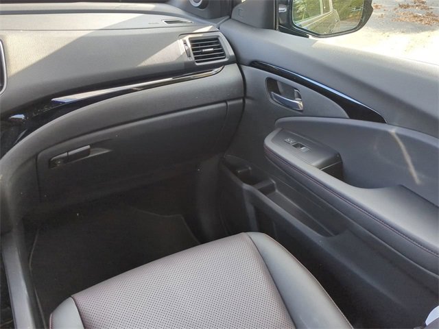 Used 2025 Honda Ridgeline Black Edition image 16
