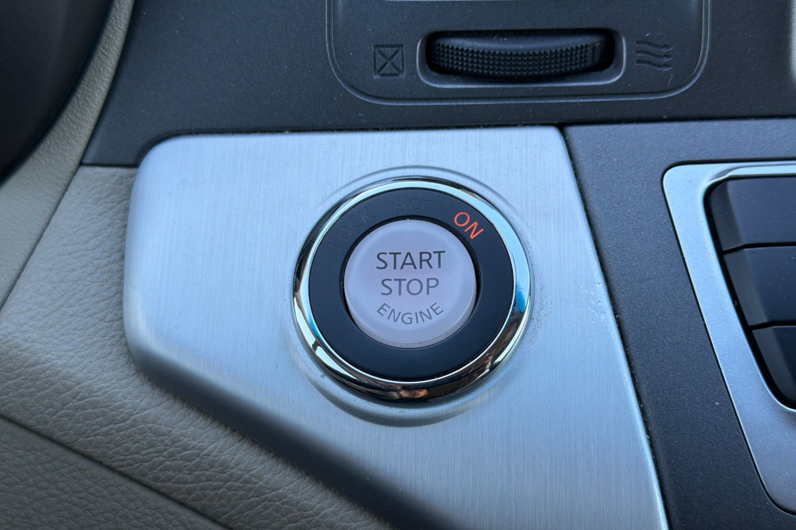 Used 2013 Nissan Murano SV AWD/4WD image 28