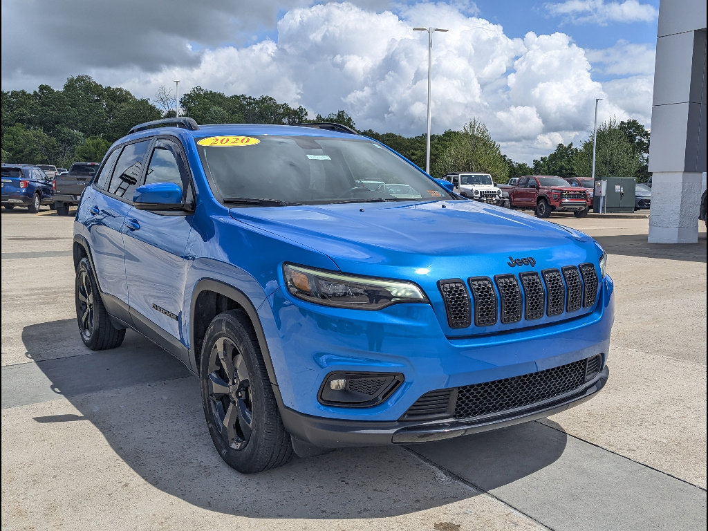Used 2020 Jeep Cherokee Latitude Plus AWD/4WD image 5