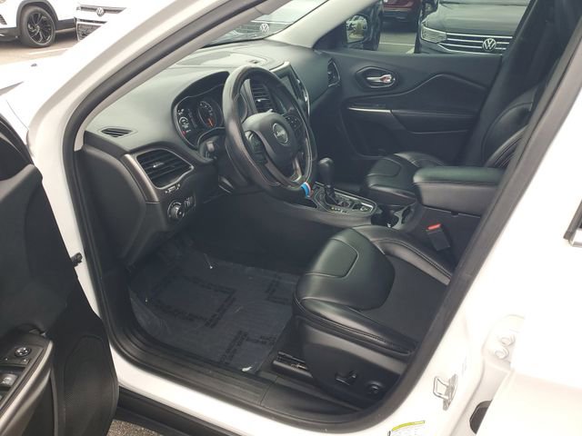 Used 2019 Jeep Cherokee Latitude Plus image 15