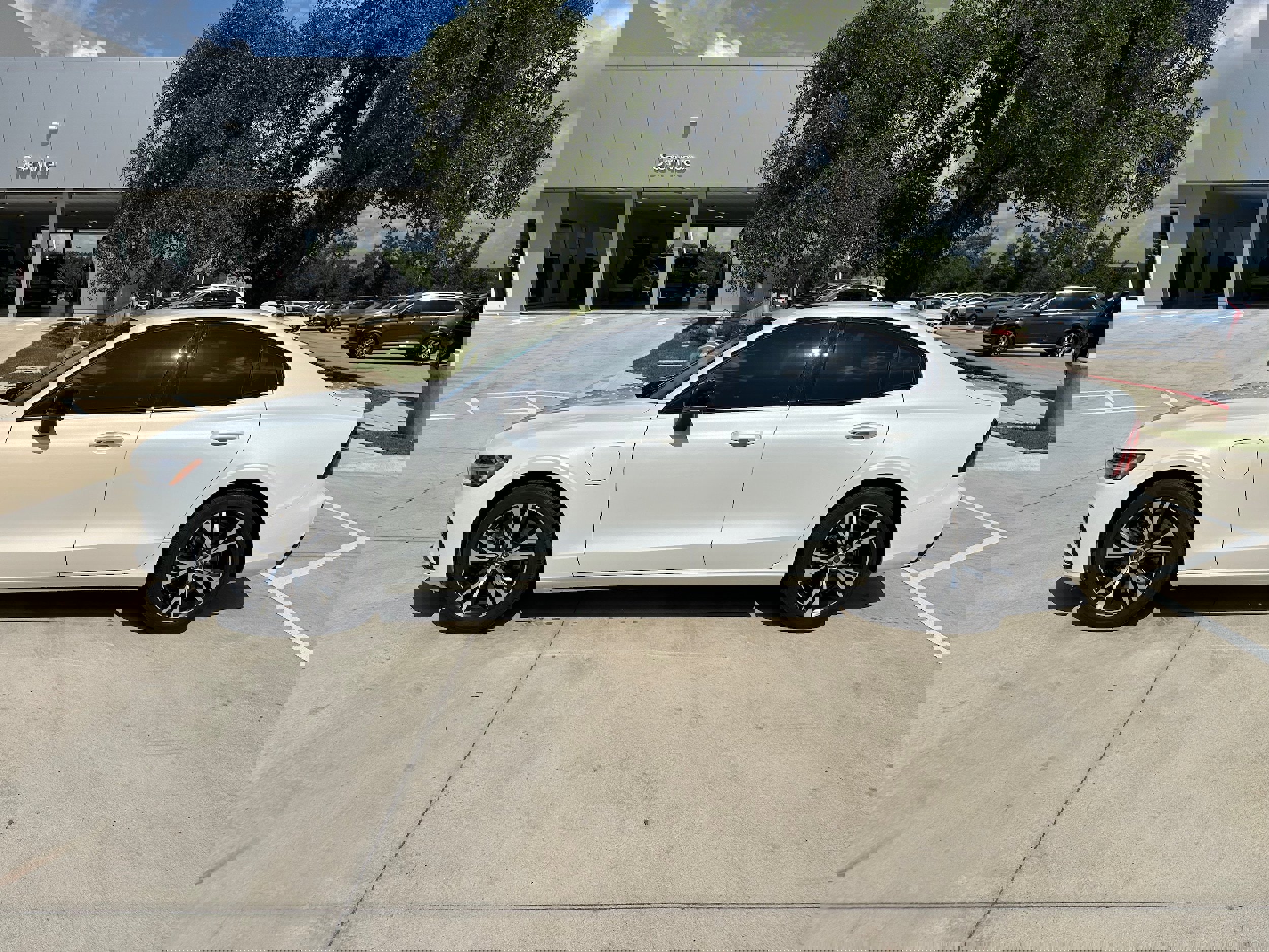 Certified 2022 Volvo S60 T8 R-Design Expression w/ Protection Package Premier image 3