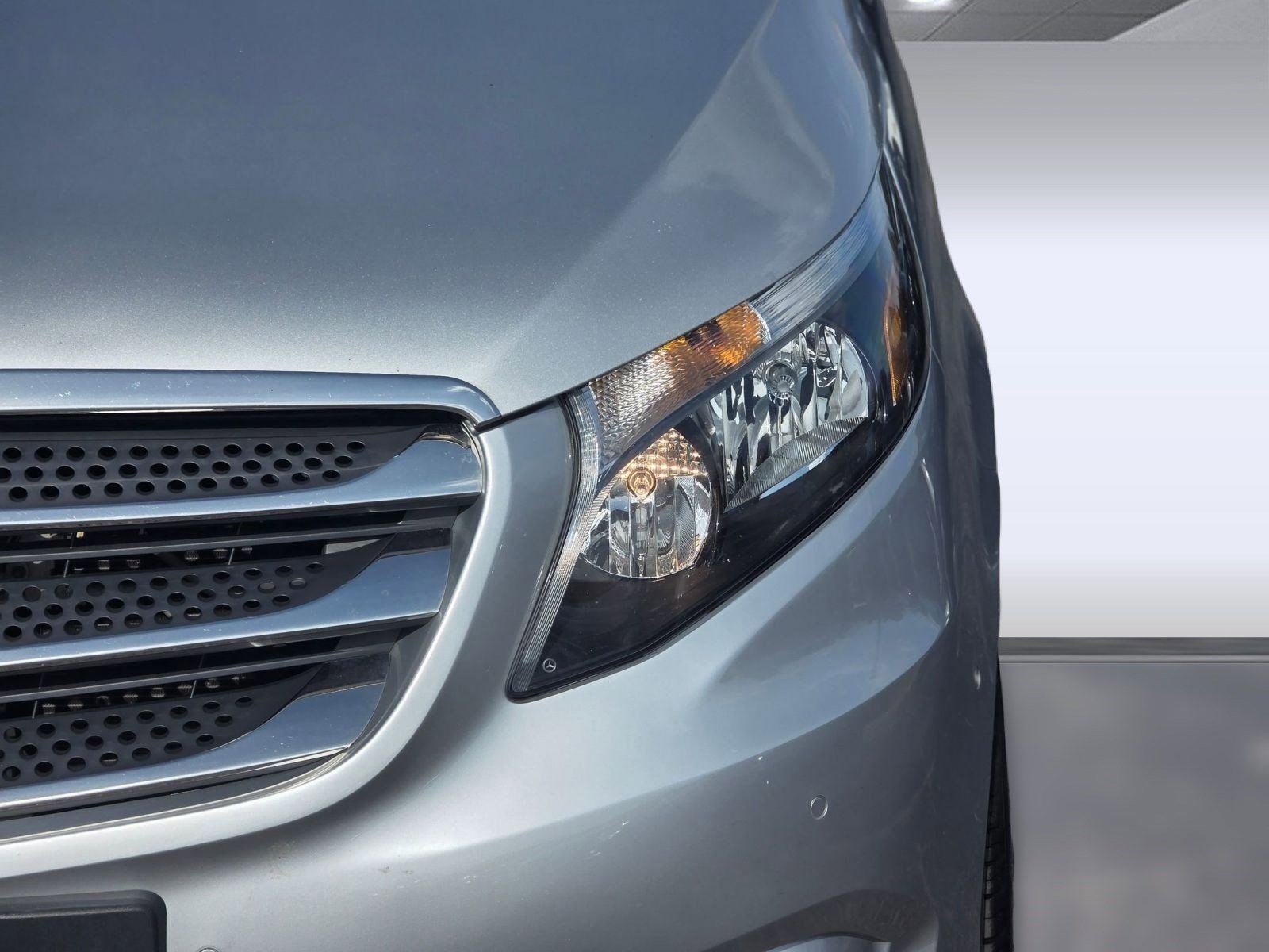 Used 2018 Mercedes-Benz Metris Passenger image 11