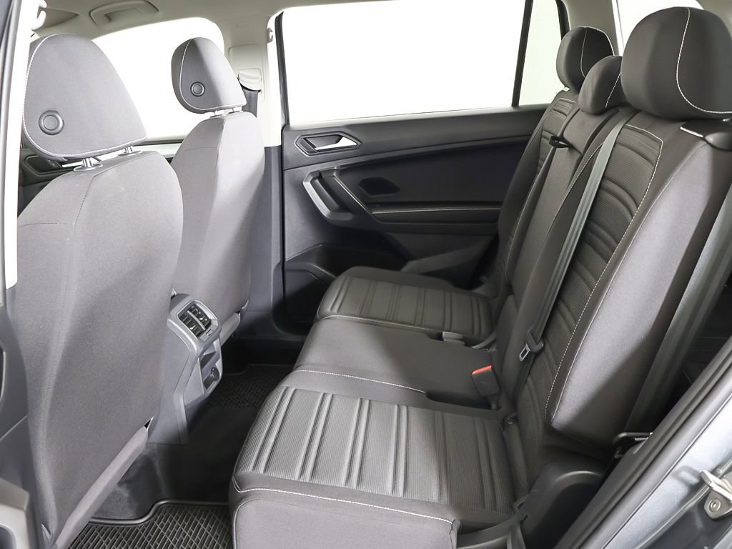 Used 2023 Volkswagen Tiguan S image 32
