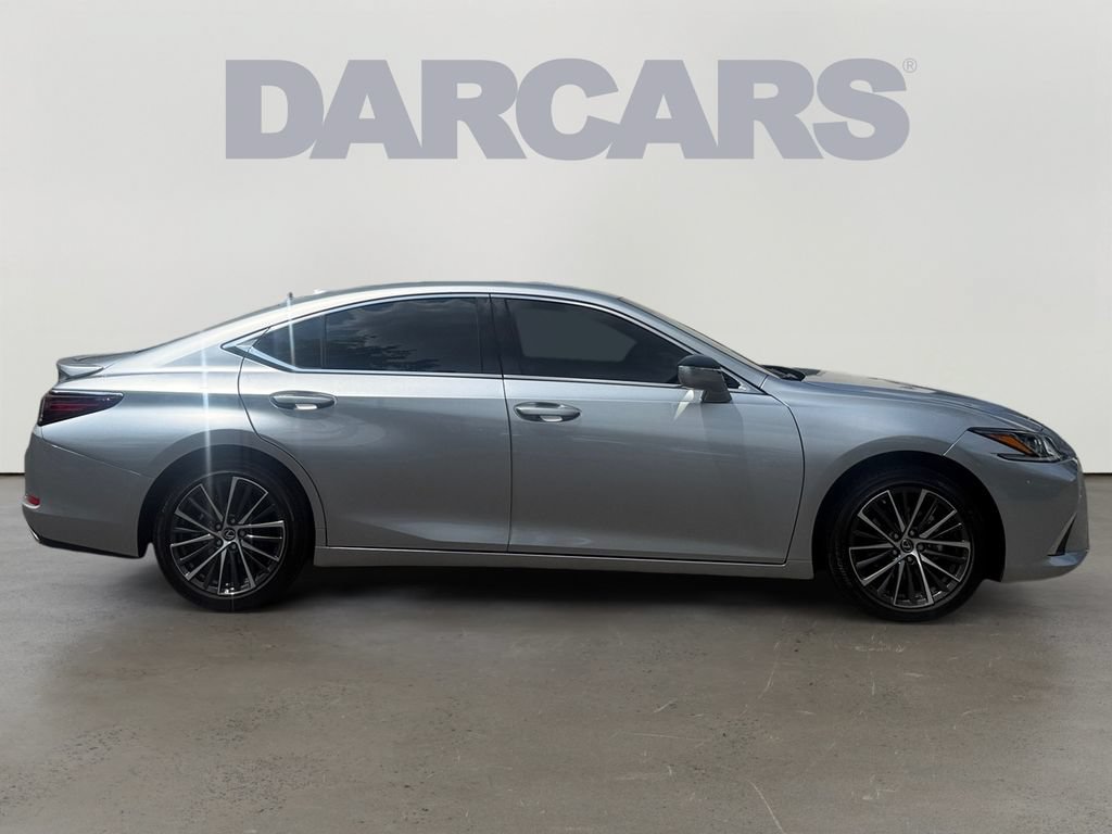 Used 2025 Lexus ES 350 w/ Premium Package FWD image 8
