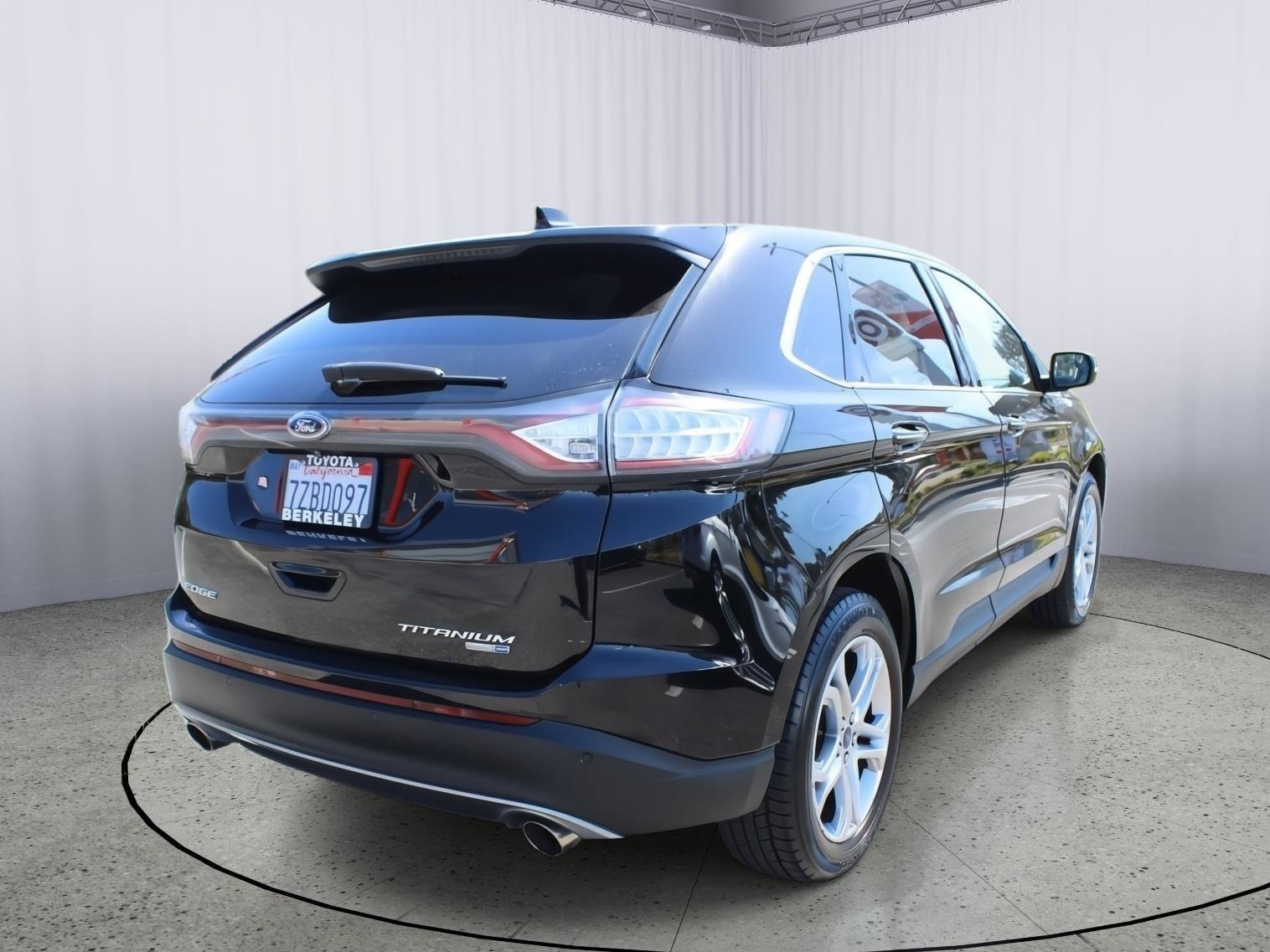 Used 2017 Ford Edge Titanium image 7